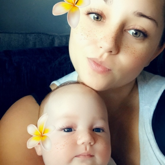 Meet your Posher, Rochelle - Picture 2 of 8